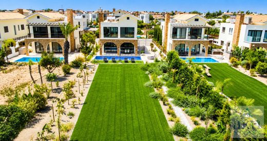 Villa in Ayia Thekla, Sotíra