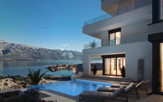 Luxury home in Posedarje, Zadar