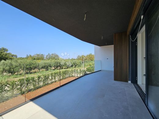 ﺷﻘﺔ ﻓﻲ Umag, Grad Umag