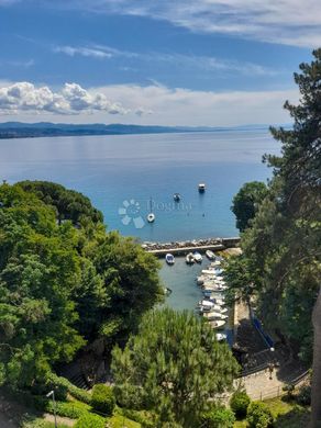 Piso / Apartamento en Opatija, Grad Opatija