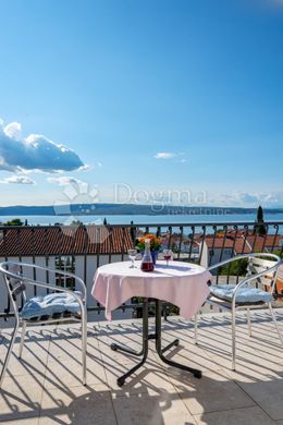 Casa di lusso a Cirquenizza, Grad Crikvenica