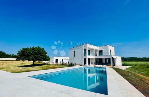 Luxus-Haus in Marčana, Istria