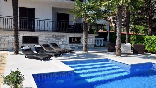 Luxury home in Malinska, Malinska-Dubašnica