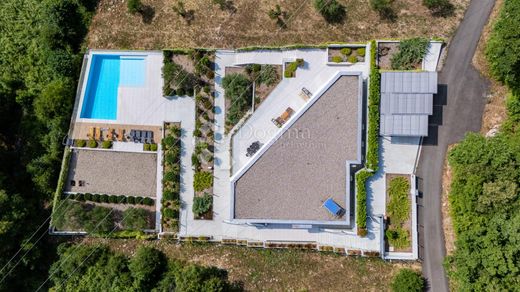 Casa di lusso a Matulji, Primorsko-Goranska