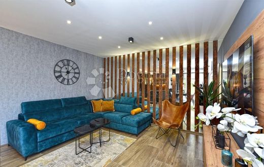 Apartment / Etagenwohnung in Medulin, Istria