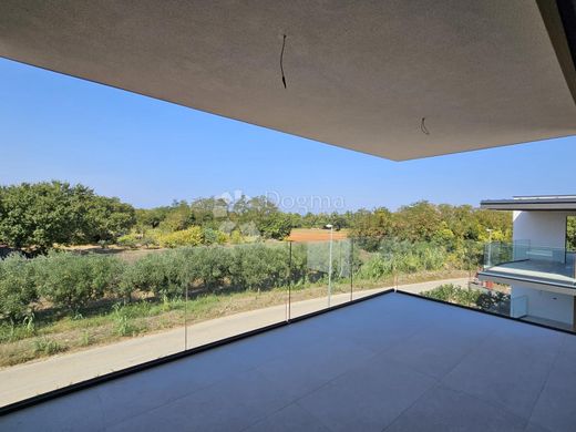 아파트 / Umag, Grad Umag