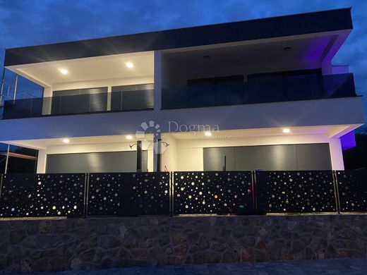 Casa de lujo en Malinska, Malinska-Dubašnica