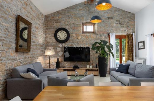 Casa de lujo en Gračišće, Istria