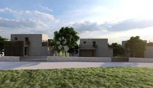 Grond in Kaštela, Split-Dalmatia