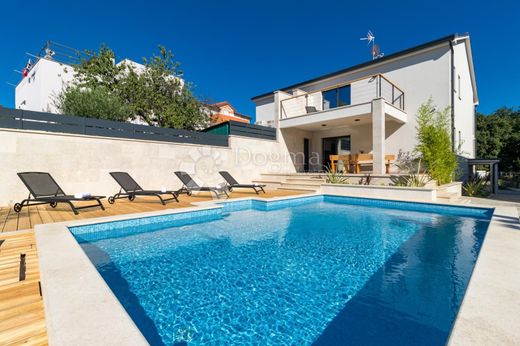 Luxus-Haus in Ližnjan, Ližnjan-Lisignano