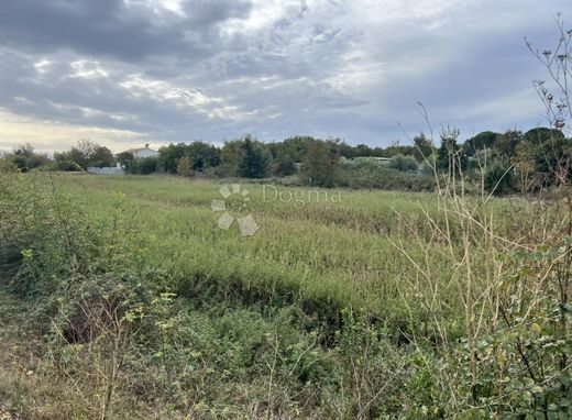 Land in Fažana, Fažana-Fasana