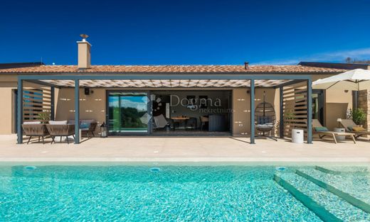 Luxe woning in Buzet, Grad Buzet