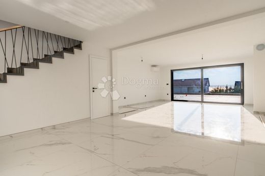 Appartamento a Abbazia, Grad Opatija