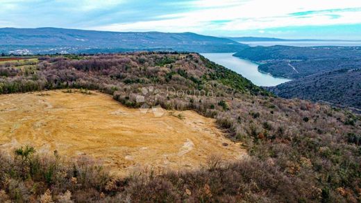 Grond in Barban, Istria