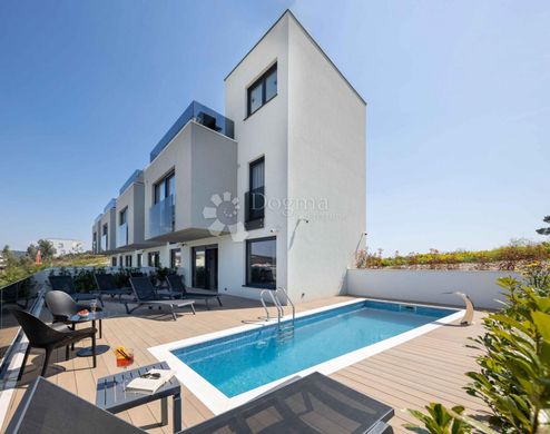 Maison de luxe à Trogir, Grad Trogir