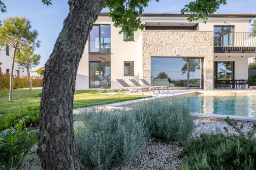 Casa di lusso a Sveti Lovreč, Istria