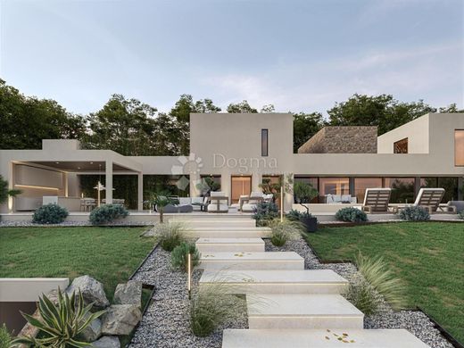 Luxury home in Buzet, Grad Buzet