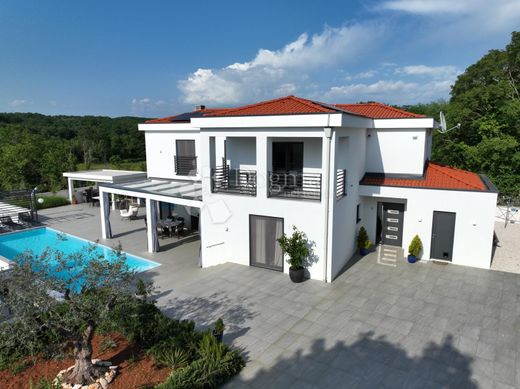 Luxury home in Kanfanar, Istria