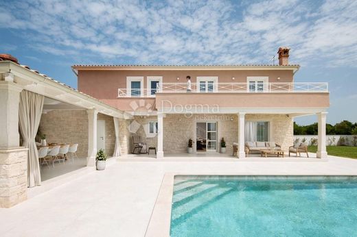 Casa de lujo en Kanfanar, Istria