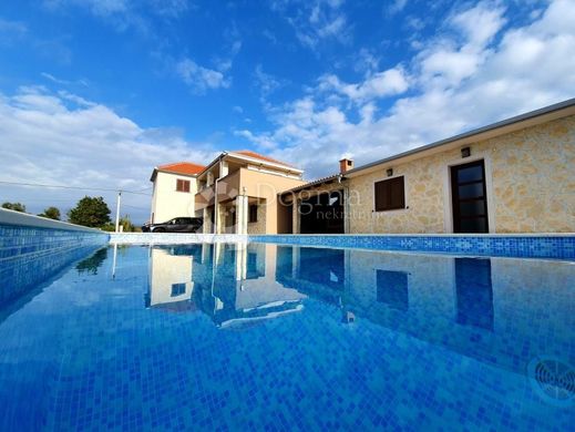 ‏בתי יוקרה ב  Privlaka, Zadar