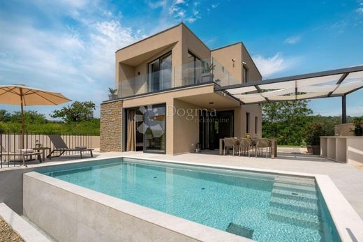 Casa di lusso a Buie, Grad Buje