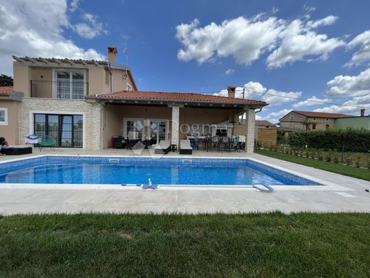 Luxury home in Kanfanar, Istria