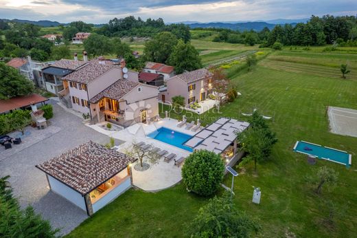 Luxury home in Pićan, Istria