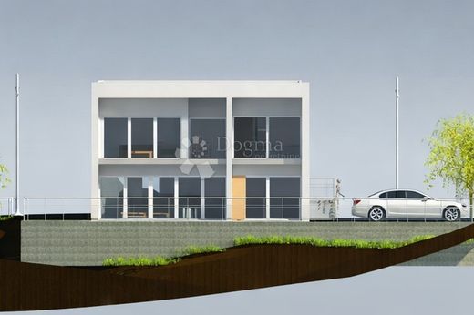 Casa di lusso a Cirquenizza, Grad Crikvenica