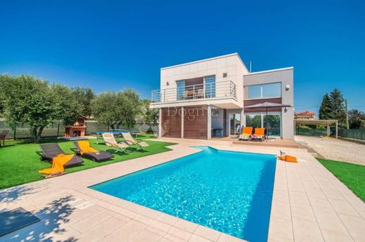 Luxury home in Vodnjan, Grad Vodnjan