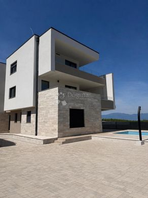 Apartment in Omišalj, Primorsko-Goranska
