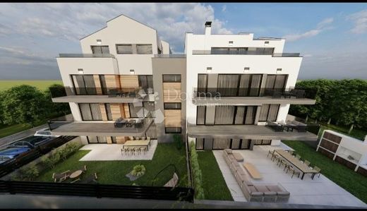 Apartment / Etagenwohnung in Rovinj, Grad Rovinj