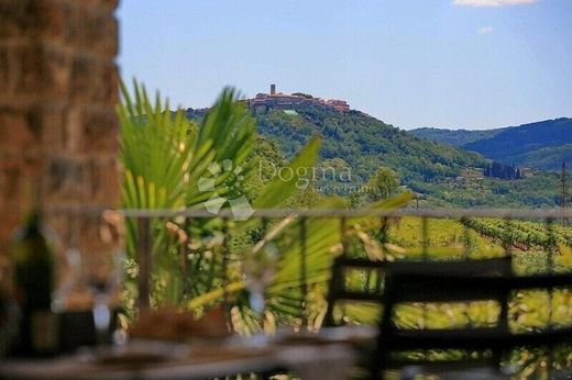 Luxury home for sale in Oprtalj