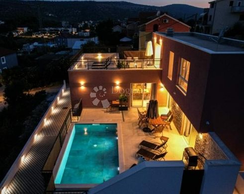Luxury home in Marina, Split-Dalmatia
