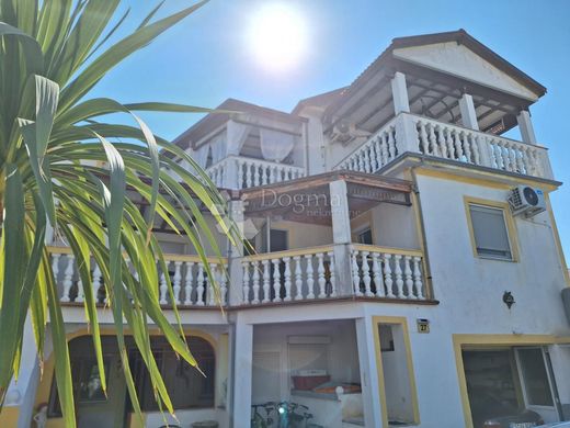 Piso / Apartamento en Vir, Zadar