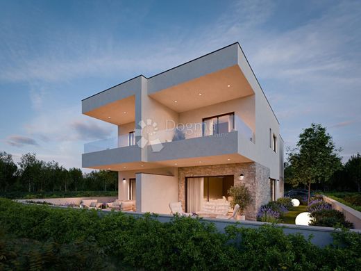 Maison de luxe à Sibenik, Grad Šibenik