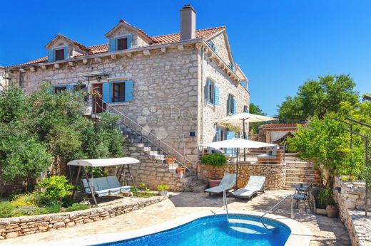 Luxe woning in Milna, Split-Dalmatia