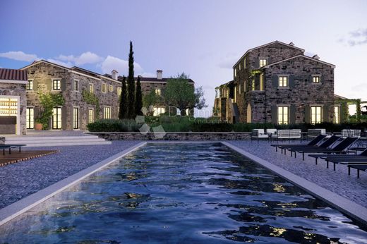 Элитный дом, Buje, Grad Buje