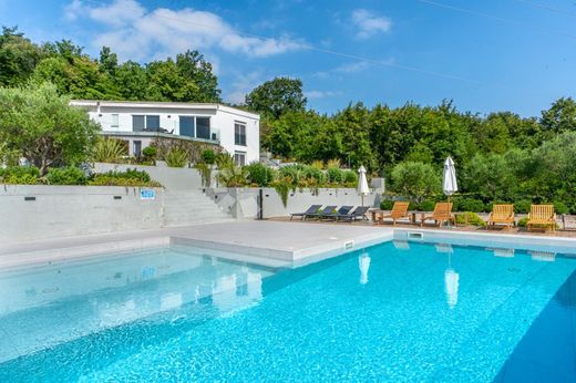 Элитный дом, Matulji, Primorsko-Goranska