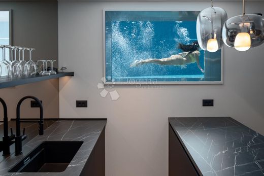 Luksusowy dom w Podstrana, Split-Dalmatia