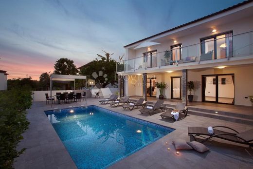 Luxus-Haus in Medulin, Istria