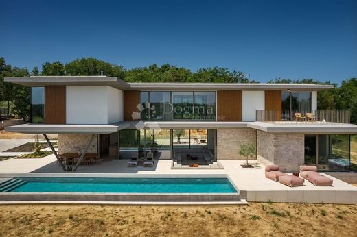 Luxe woning in Motovun, Motovun-Montona