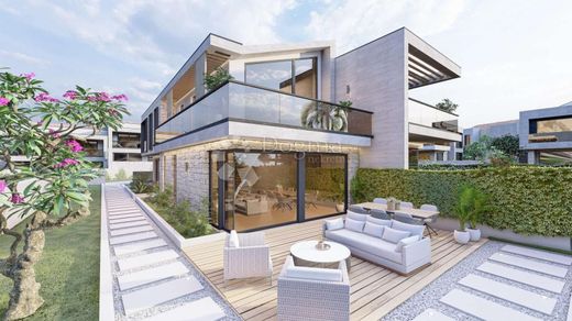 Casa de lujo en Umag, Grad Umag