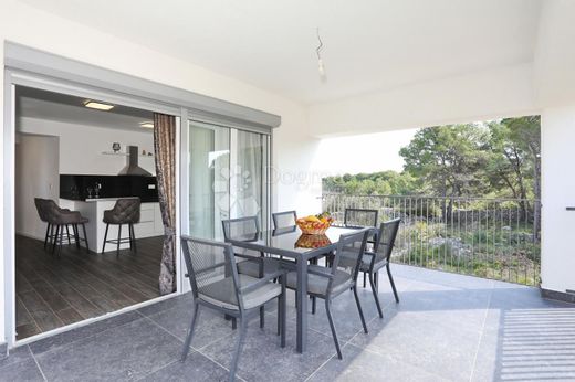 Lüks ev Pirovac, Sibenik-Knin