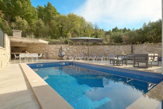 Casa de lujo en Podstrana, Split-Dalmatia