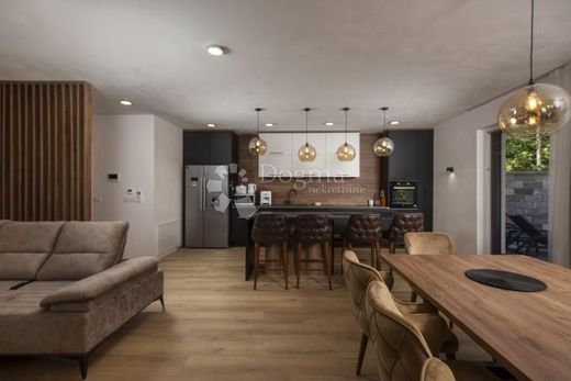 Casa de lujo en Mošćenička Draga, Primorje - Gorski Kotar