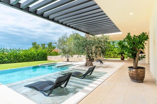 Casa de lujo en Kanfanar, Istria