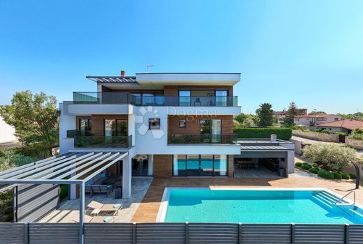 Maison de luxe à Fažana, Fažana-Fasana