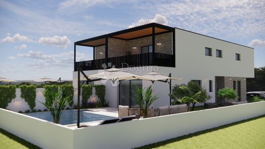 Luxury home in Umag, Grad Umag