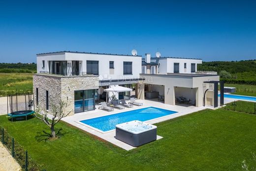 Casa di lusso a Brtonigla, Brtonigla-Verteneglio
