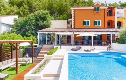 Luxury home in Skradin, Sibenik-Knin